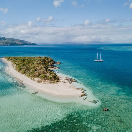 Exploring the Whitsundays: Dive, Sail & Discover the Heart of the Great Barrier Reef